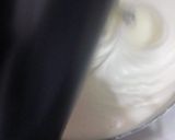 A picture of step 1 of Cream cake.