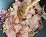 Csirkemell cukkinis-borsós ágyon recept fázis 3 fotója
