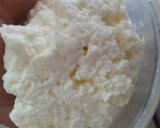 A picture of step 4 of Fresh homemade butter.