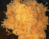 गाजर हलवा (gajar halwa recipe in marathi) रेसिपी स्टेप 2 फोटो 