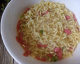 Foto langkah ke 4 dari resep Martabak Mie Sosis.