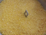 Cuscuz recheado com presunto e queijo