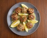 Foto del passaggio 6 della ricetta Polpette al limone