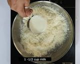 खोबऱ्याचे लाडू / Coconut ladoo / ओल्या नारळाचे लाडू - मराठी रेसिपी रेसिपी स्टेप 3 फोटो