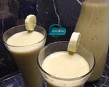 A picture of step 2 of Banana Smoothie.