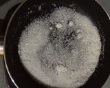 Foto langkah ke 1 dari resep Caramel pudding.