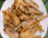 Hình bước làm 1 của món Chân gà chiên mắm