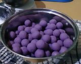 Foto langkah ke 2 dari resep Bubur Candil Ubi Ungu.