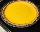 A picture of step 6 of Welcome to the pumpkin hell-pumpkin pie.