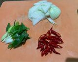 Foto langkah ke 2 dari resep Daging bumbu pedas.