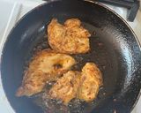 A picture of step 9 of Tomato mozzarella chicken 😋😋.