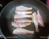 Foto del paso 2 de la receta: Salmonetes a la plancha con picada de almendra picante