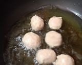 Foto langkah ke 2 dari resep Bakso Goreng Mercon.