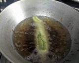 Teekhe Lehsuni Noodles Se Bhare Mirch Ke Pakode रेसिपी चरण 12 फोटो