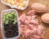 Foto del paso 1 de la receta Budín de frutas escarchadas al ron