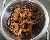 Une image de l'étape 11 de Parmentier étagé au porc,girolleset tomates séchées.