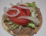 Foto del paso 4 de la receta: Tostadas de frijoles