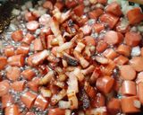 Foto del paso 3 de la receta: Salchichas caramelizadas con arroz