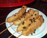 Foto langkah ke 7 dari resep Banana Corn Dog.
