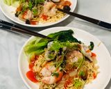 Hình bước làm 3 của món Mì xào hải sản