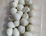 Foto langkah ke 1 dari resep Telur Kecap Bawang.