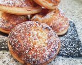Foto del paso 11 de la receta: Bollitos Hojaldrados rellenos de Crema Pastelera y Mermelada de Cereza