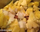 A picture of step 10 of Pineapple Braised Pork.