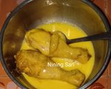 Foto langkah ke 3 dari resep Ayam Goreng Telur.