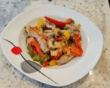 Foto del paso 4 de la receta: Salteado de ternera con pimientos tricolor y champiñones