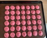 Áfonyás macaron recept fázis 5 fotója