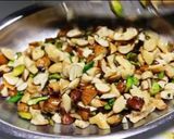 ખજૂર રોલ (Khajoor Roll Recipe In Gujarati) રેસીપી સ્ટેપ3ફોટો