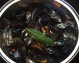Foto del paso 1 de la receta Mejillones en escabeche