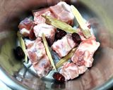 A picture of step 1 of (Rice Cooker) Winter Melon and Pork Rib Soup.