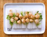Hình bước làm 4 của món Bánh Cuốn Phủ Sò Điệp Sốt Xì Dầu