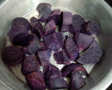 Foto langkah ke 1 dari resep Taro milk cheese aka ubee jelly salad.
