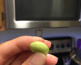 A picture of step 1 of Boiled fava beans.