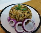 A picture of step 7 of Hara Choliya Pulao (Green gram rice).