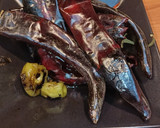 Foto del paso 2 de la receta: Salsa roja taquera asada