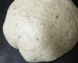 A picture of step 3 of Paneer stuffed foccasia bun.
