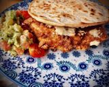 Foto del paso 12 de la receta: Quesadilla crispy chicken con salsa césar y guacamole casero