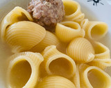Foto del paso 7 de la receta: Sopa de fideos con “pilota”/sopa de galets