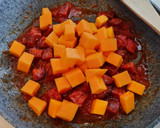 Foto del paso 2 de la receta: Garbanzos con chorizo a la sidra y calabaza