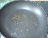 A picture of step 1 of Ladyfinger's Salad.