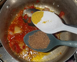 A picture of step 9 of Yam and egg with cabbage source.