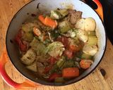 Une image de l'étape 18 de Agneau en cocotte aux raves,céleri branche,carottes et tomates façon tajine.