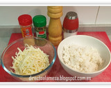 Foto del paso 1 de la receta: Bolitas de arroz y queso