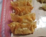 Foto langkah ke 3 dari resep Cemilan gyoza kubis.
