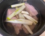 A picture of step 2 of Melting Tonkatsu (Seasoned Soft Pork Cutlet).
