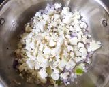 A picture of step 1 of Cauliflower Creamy Soup.