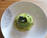 Foto del passaggio 4 della ricetta Spaghetti con pesto di asparagi e pinoli 🥬🍋😋